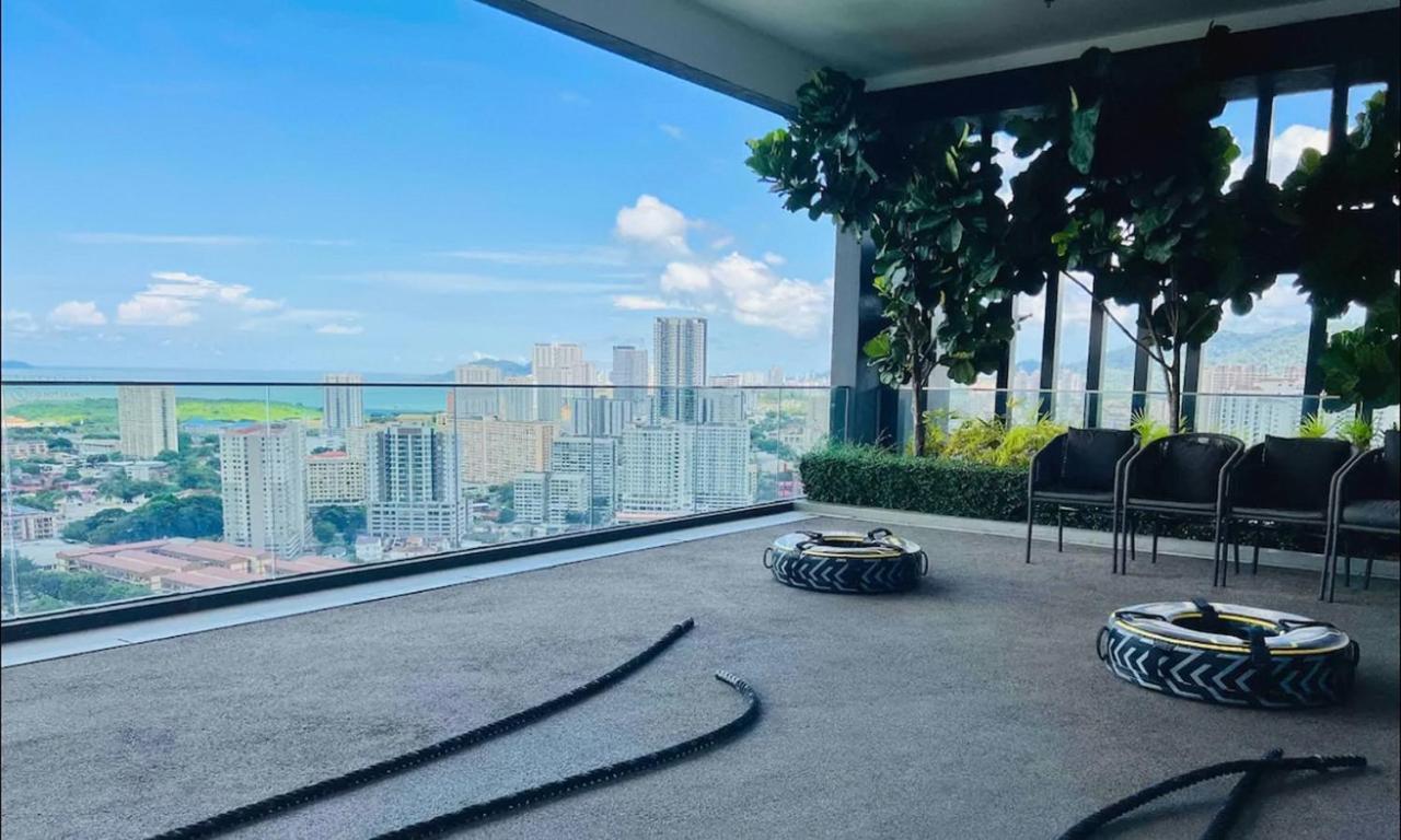 Skypool With Seaview 8Pax Beacon Executive Suites - Georgetown City Centre - 3Km To Komtar George Town Exterior foto