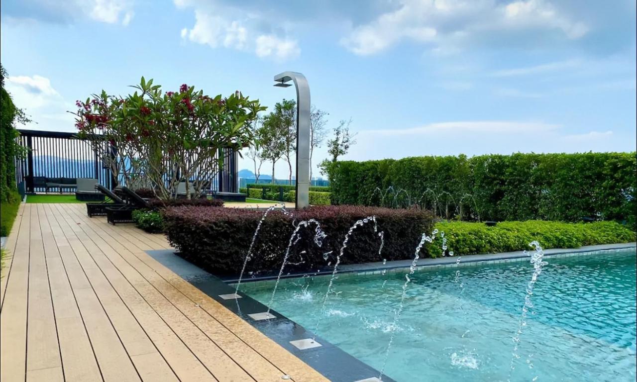 Skypool With Seaview 8Pax Beacon Executive Suites - Georgetown City Centre - 3Km To Komtar George Town Exterior foto