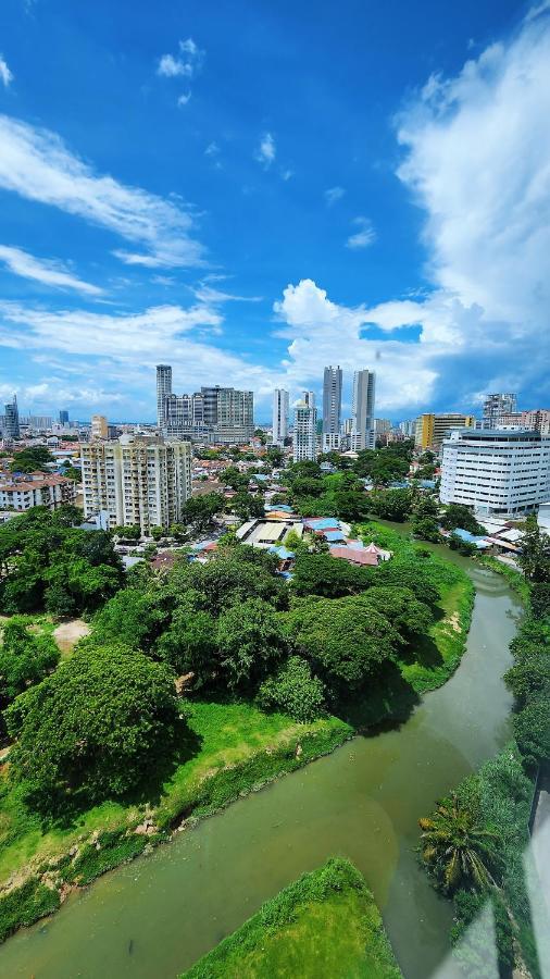 Skypool With Seaview 8Pax Beacon Executive Suites - Georgetown City Centre - 3Km To Komtar George Town Exterior foto